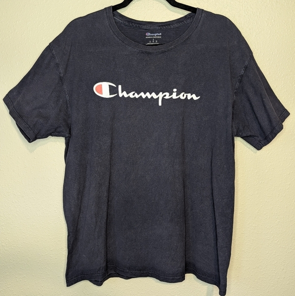 Men's Champion T-shirt faded with distressed logo size Large Navy - Picture 1 of 8